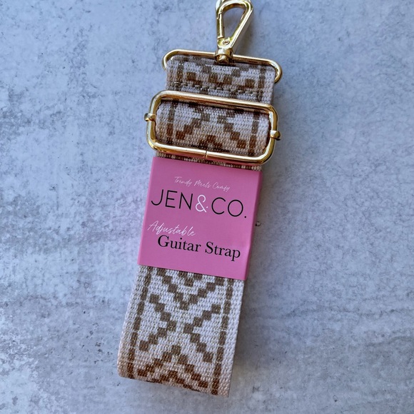 NWT - Guitar Strap - 29" - 51" adjustable - Taupe - Gold metallic - Picture 2 of 4